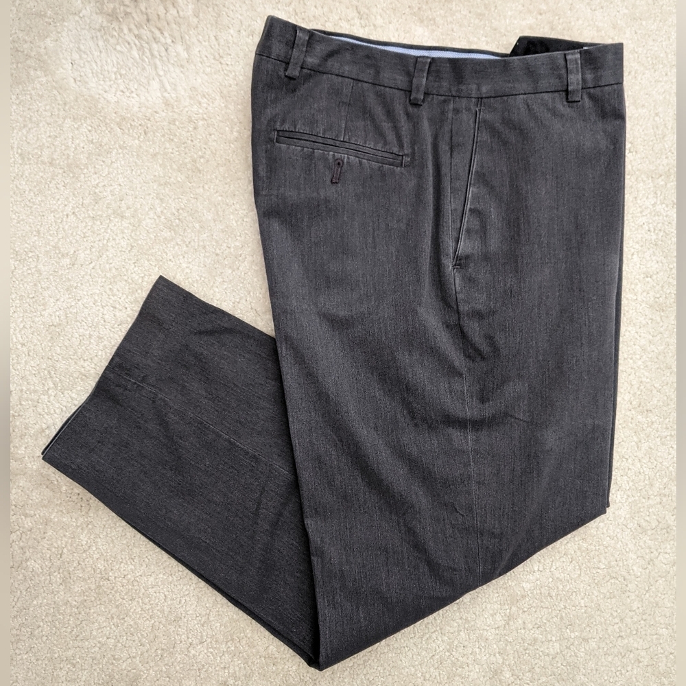 Kirkland Signature gray pants 34W x 29L